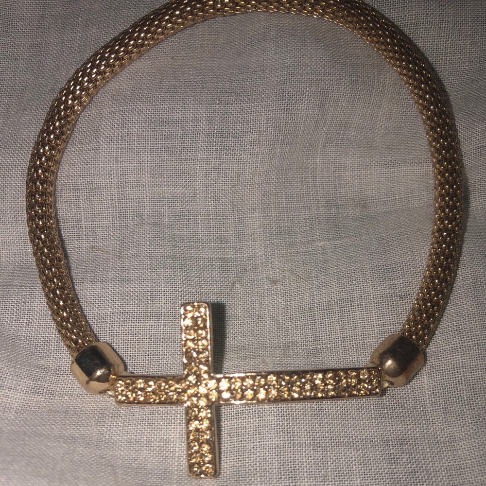 3🌻for$10 Gold Cross Bracelet